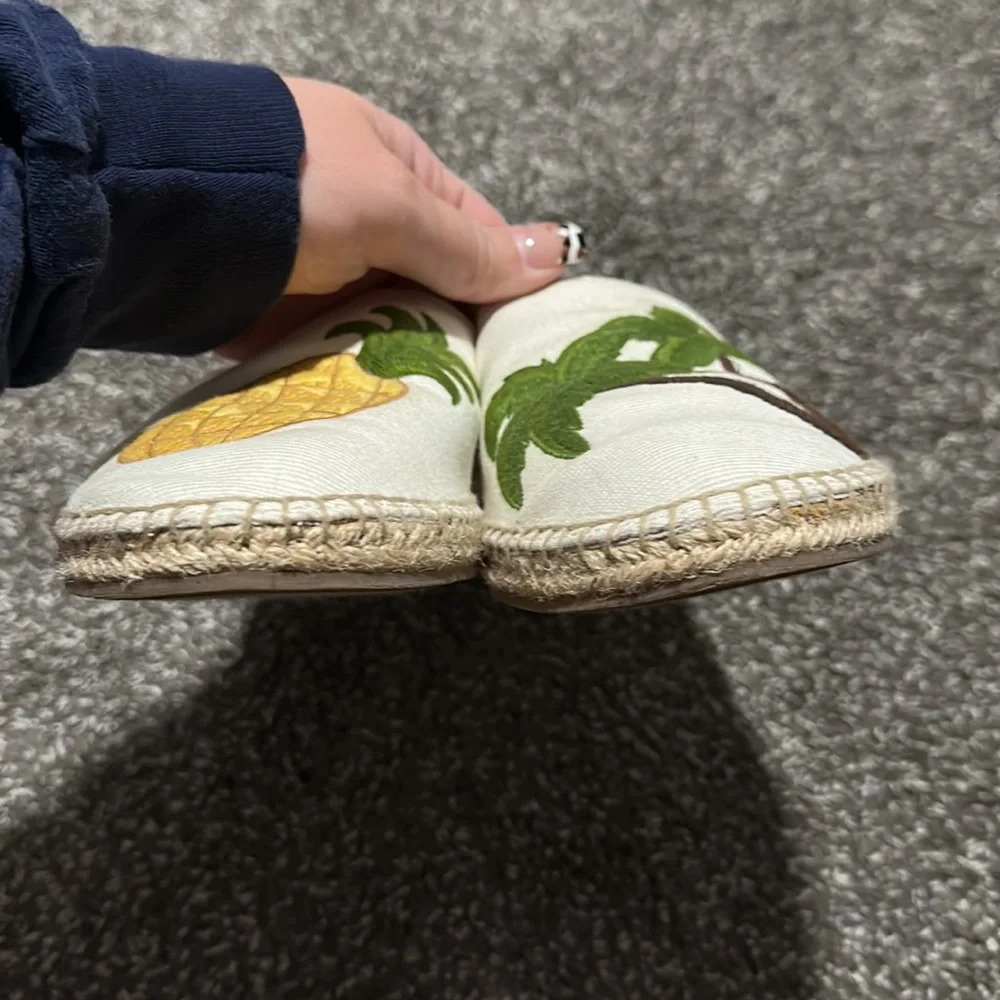 Circus Sam Edelman pineapple and palm tree embroidered espadrilles - Picture 3 of 6